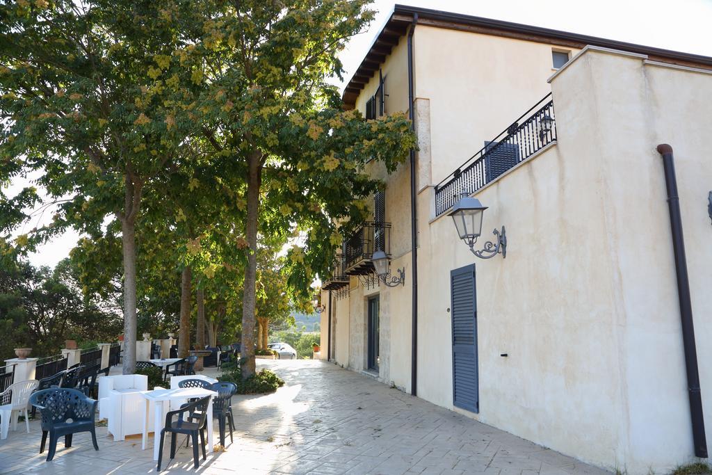 Agriturismo Monticelli Mussomeli Buitenkant foto