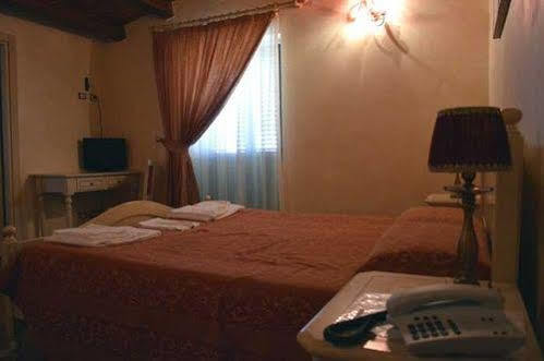 Agriturismo Monticelli Mussomeli Buitenkant foto
